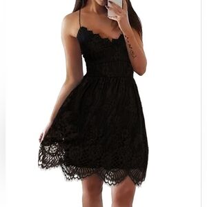 Black Sleeveless Sweetheart Mini Dress